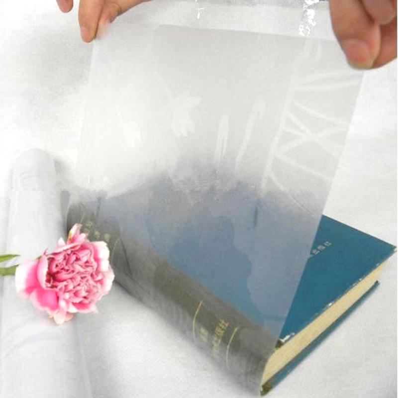 Vysoko priehľadný vodeodolný obal Book od Roll