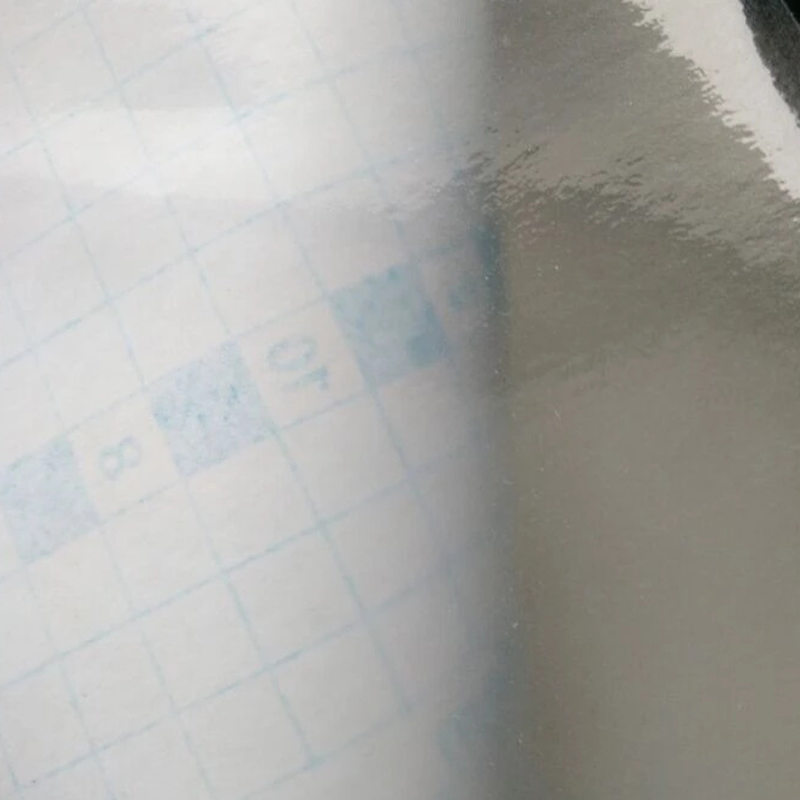 Vysoko priehľadný vodeodolný obal Book od Roll